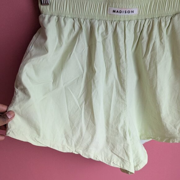 Crop Top & Short Set - Picture 8 of 9